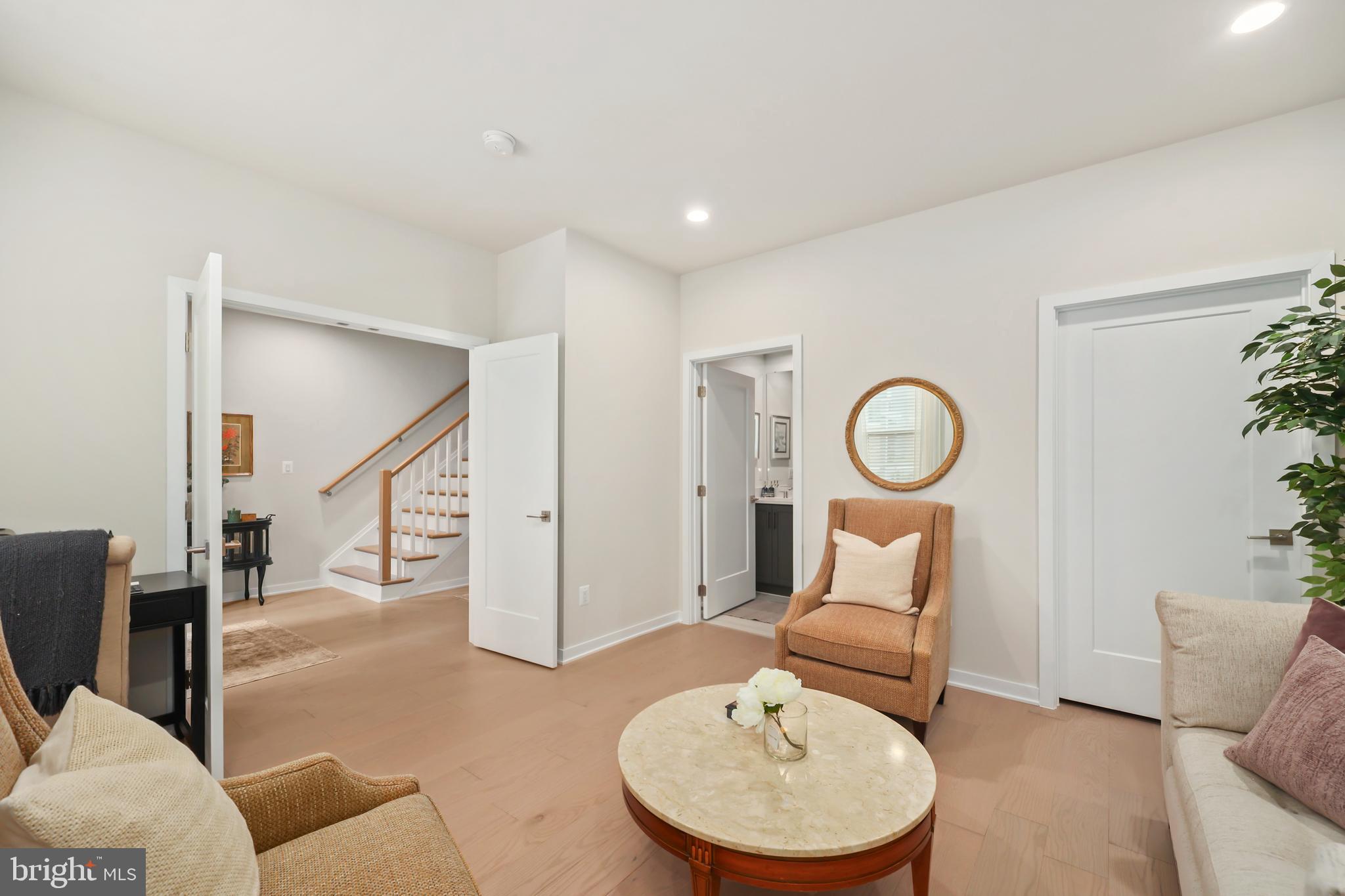 REGENCY AT BELMONT - Residential