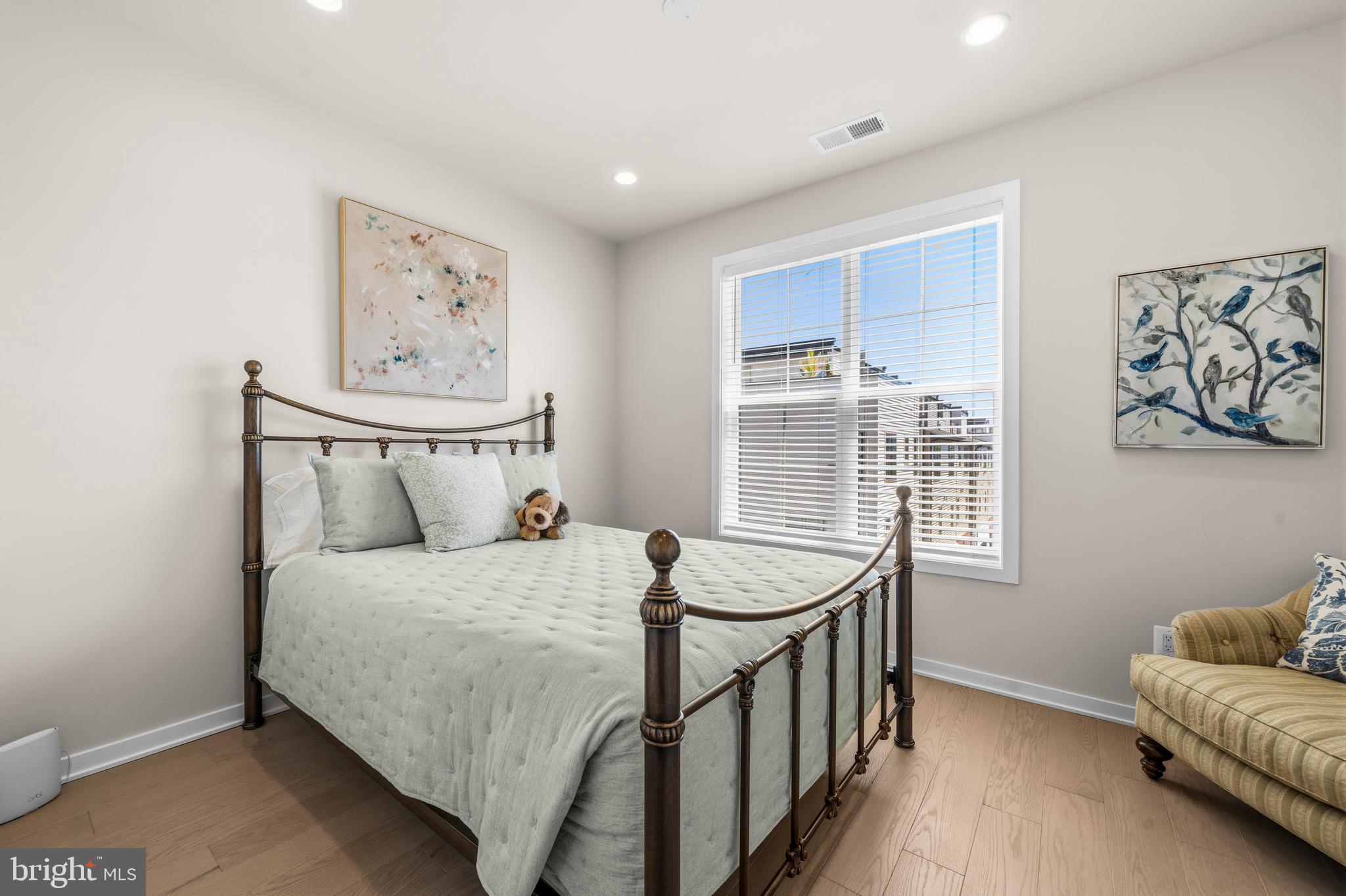 REGENCY AT BELMONT - Residential