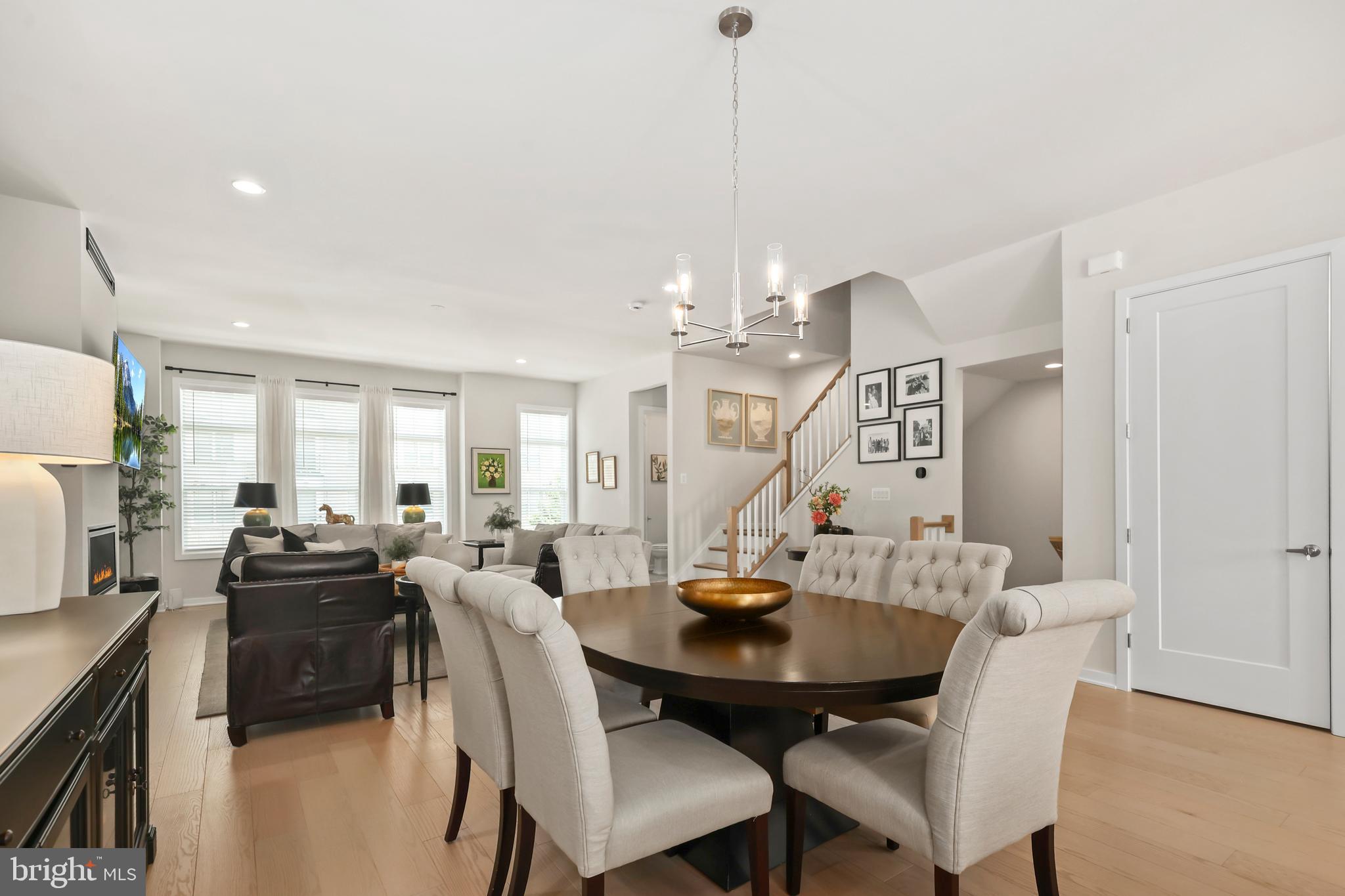 REGENCY AT BELMONT - Residential