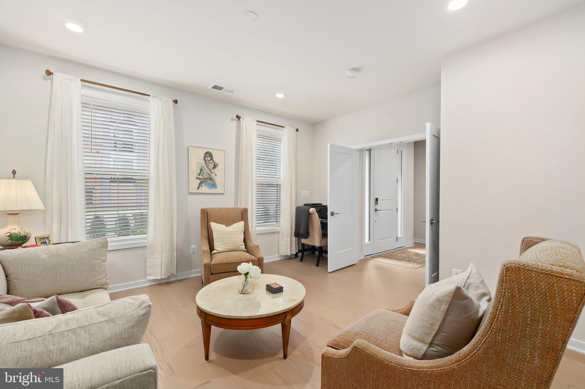 REGENCY AT BELMONT - Residential