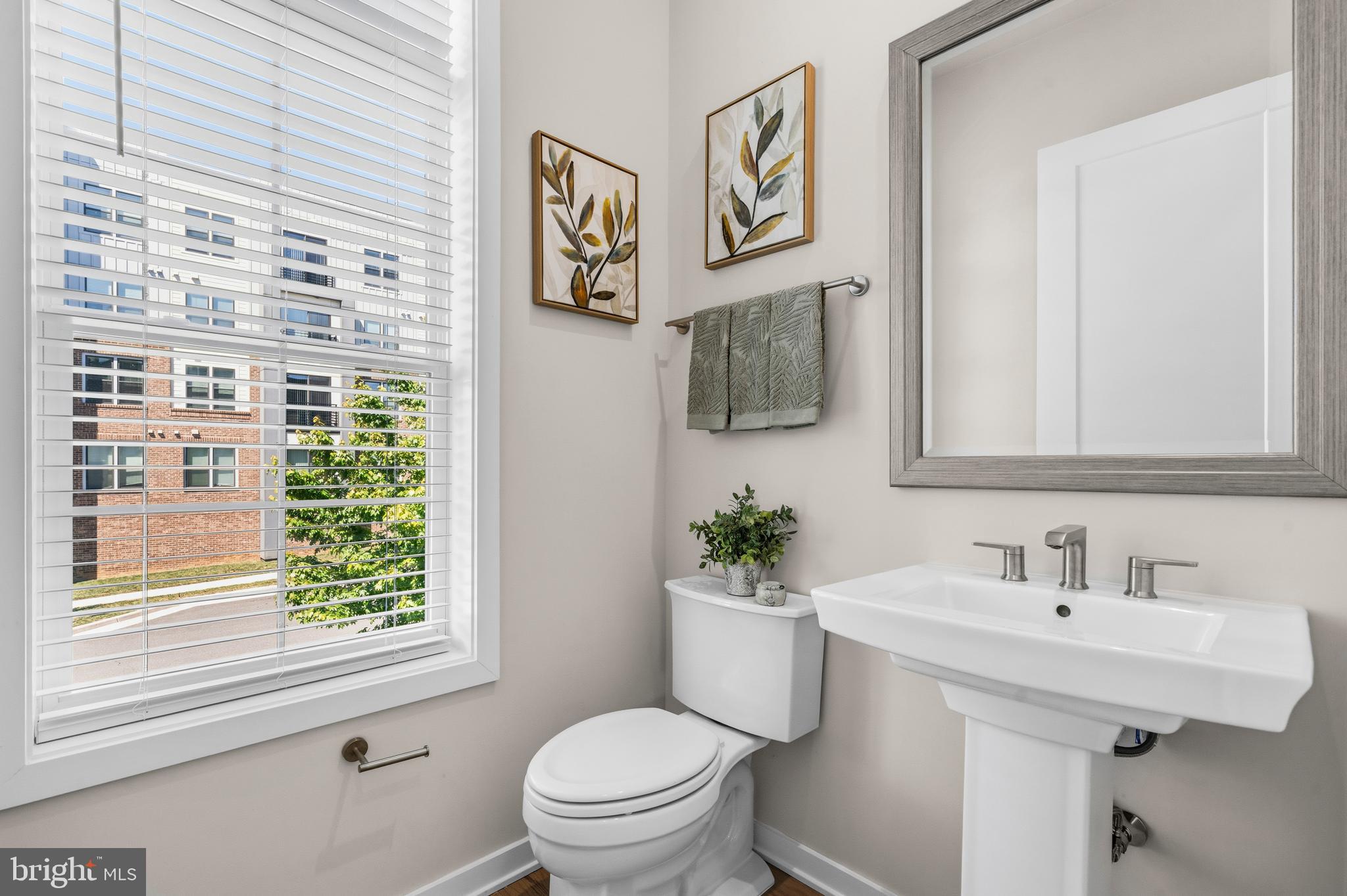 REGENCY AT BELMONT - Residential