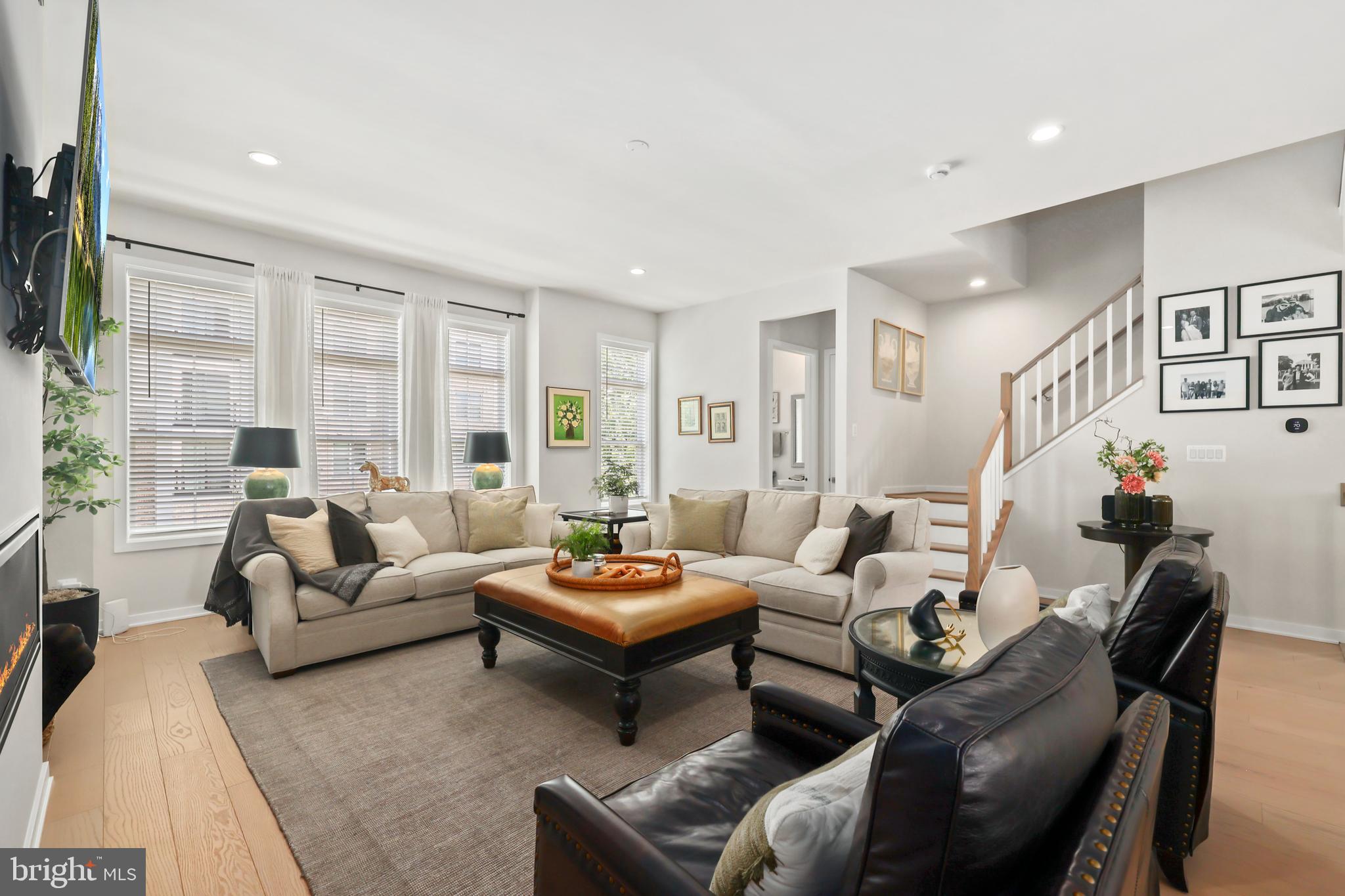 REGENCY AT BELMONT - Residential