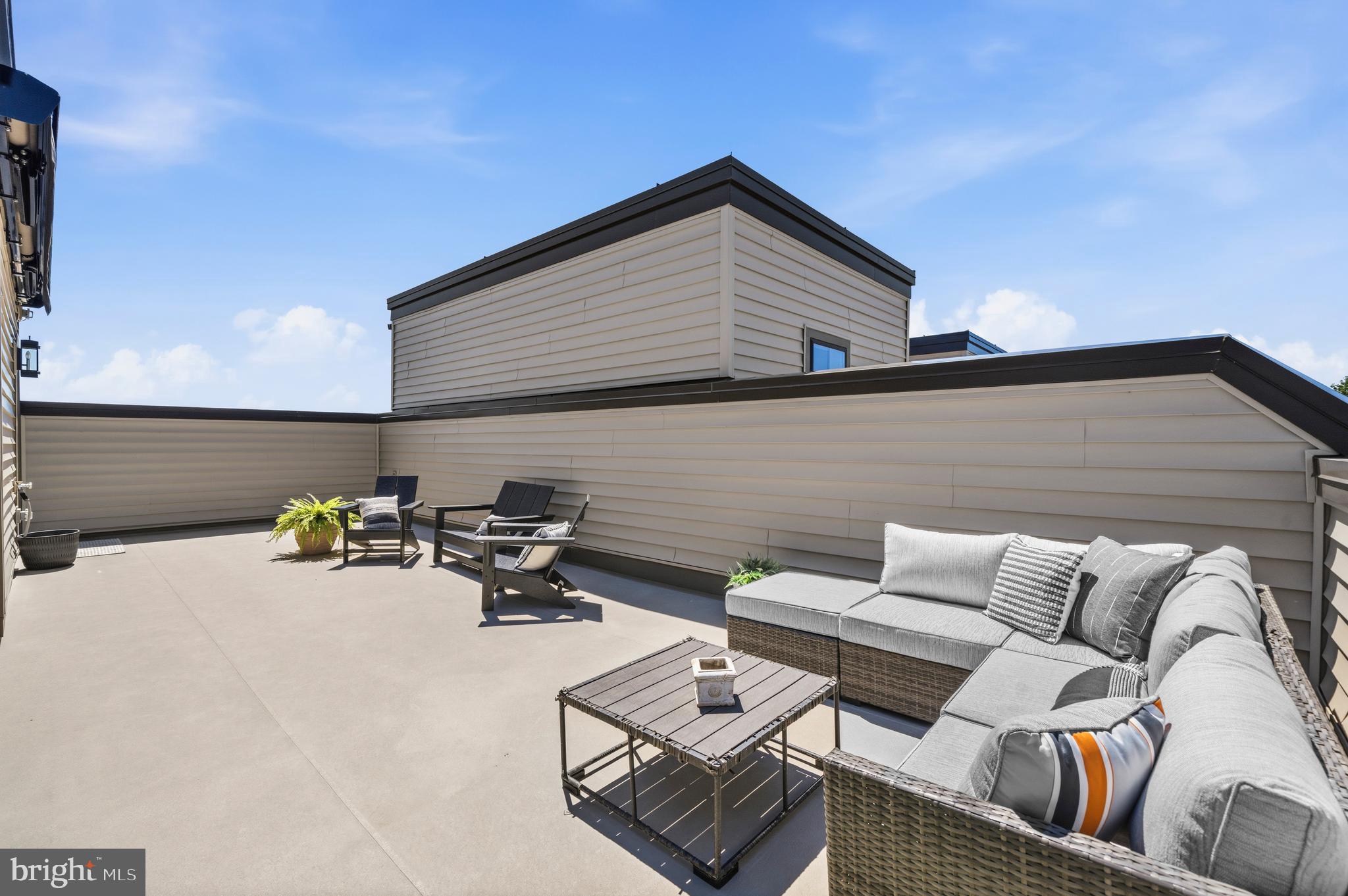 REGENCY AT BELMONT - Residential