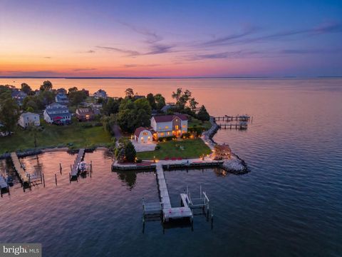 Homes For Sale - 2292 Lake Drive<br/> Anne Arundel County, PASADENA, MD 21122