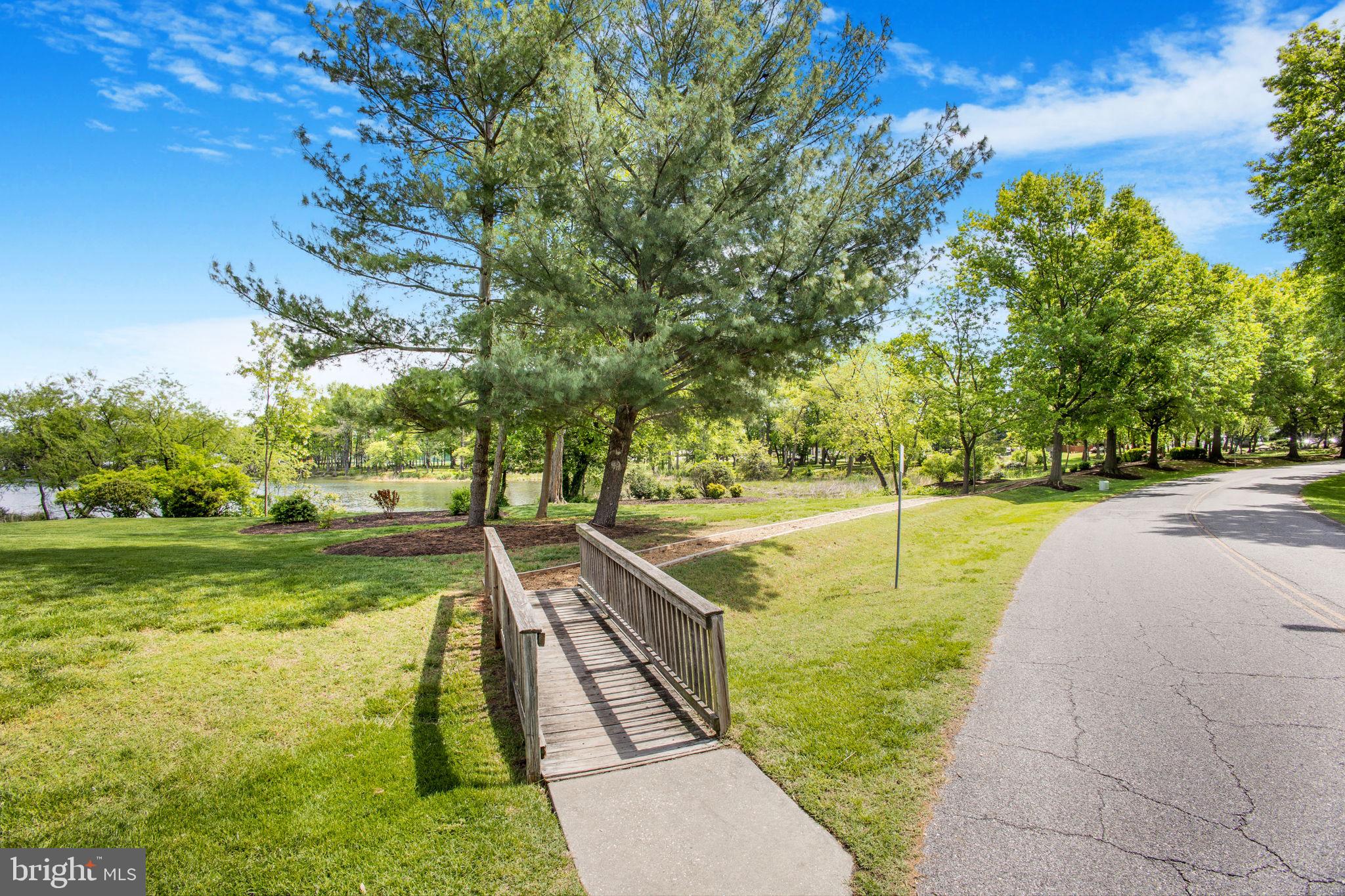 STONEY BEACH - Residential