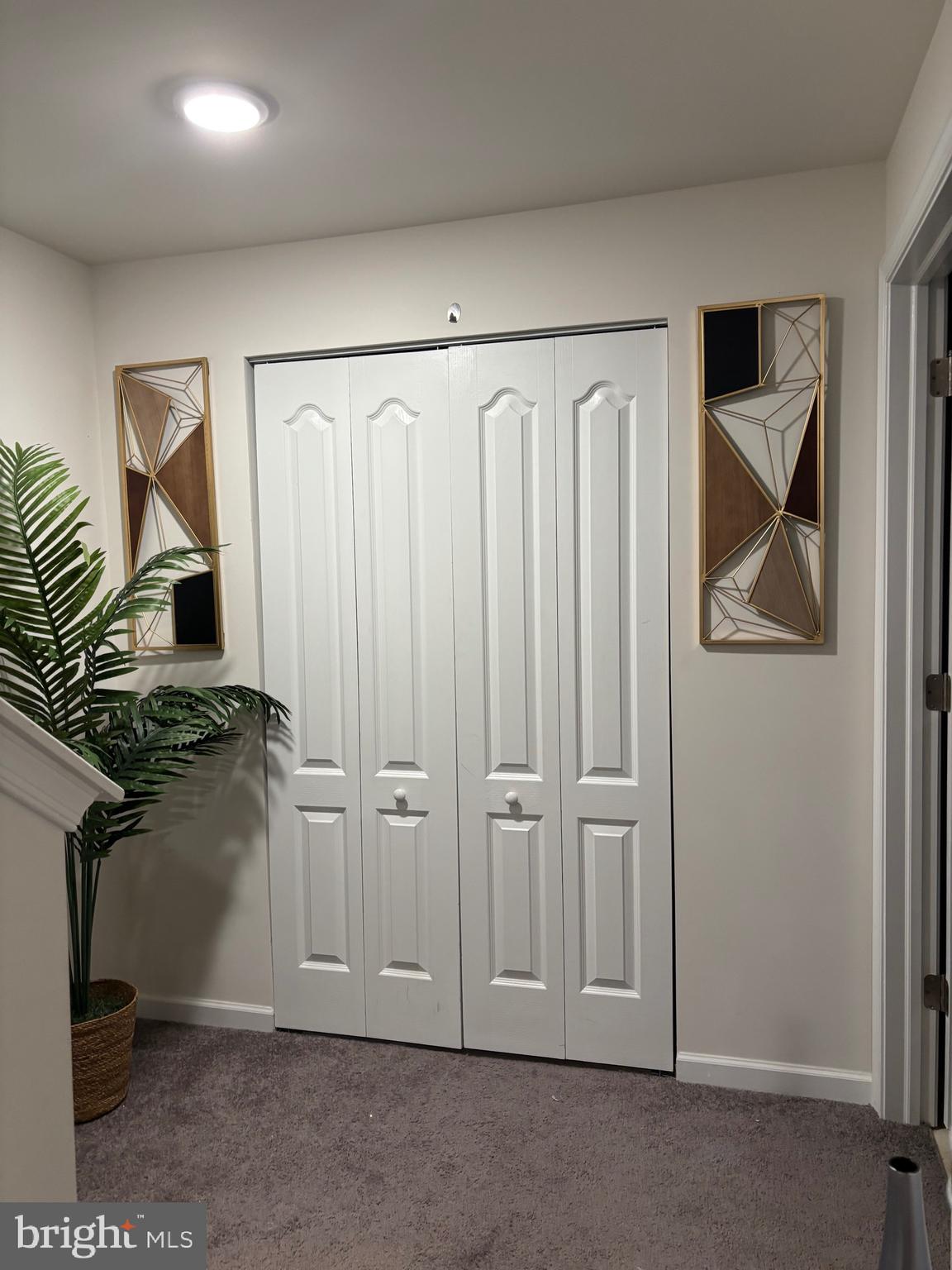 CAMBRIA VILLAGE - Residential