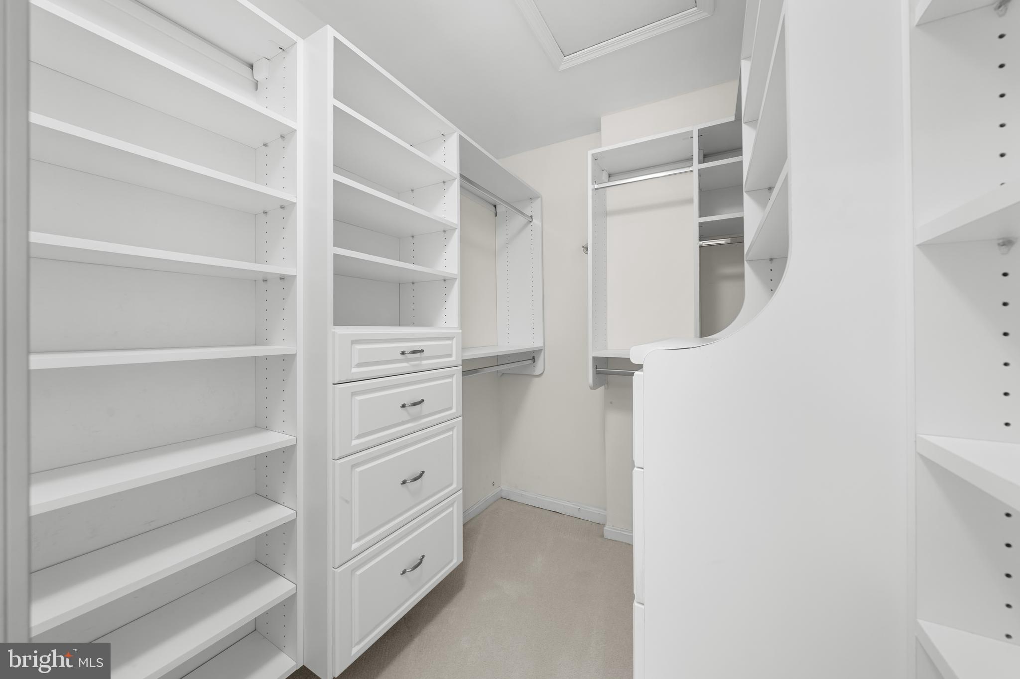 WALNUT HILL ESTATES - Residential