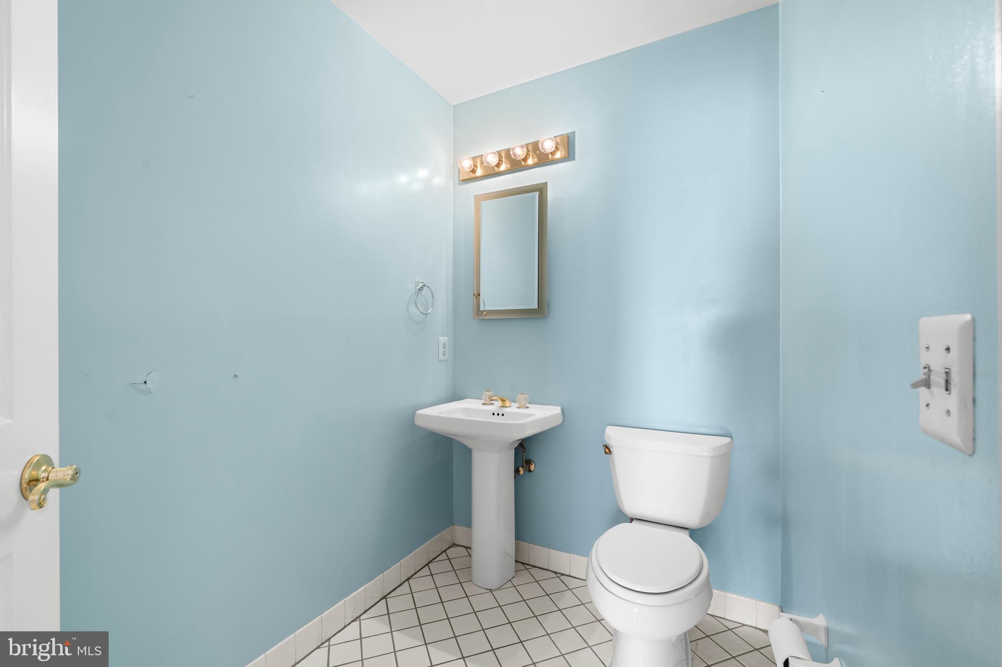 WALNUT HILL ESTATES - Residential