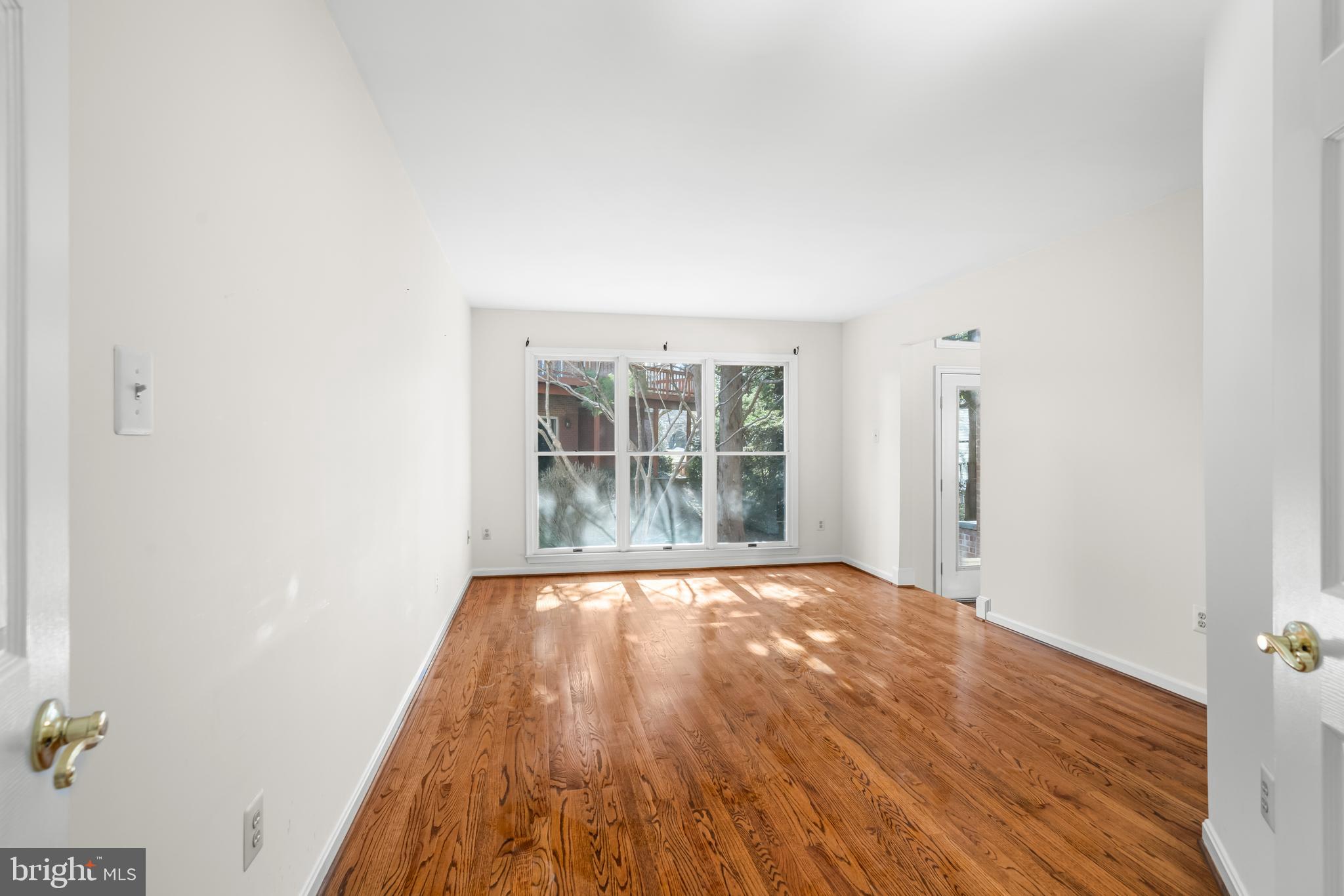 WALNUT HILL ESTATES - Residential