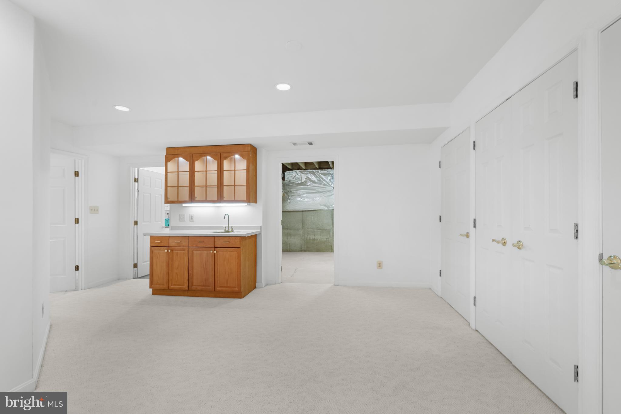 WALNUT HILL ESTATES - Residential