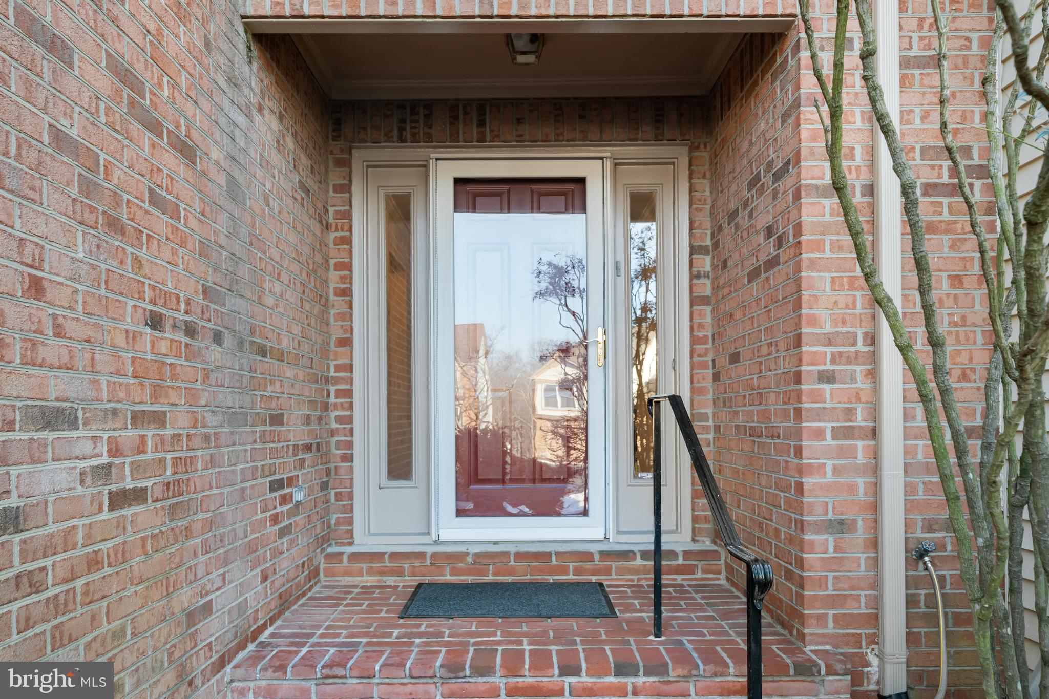 3402 WALNUT HILL COURT