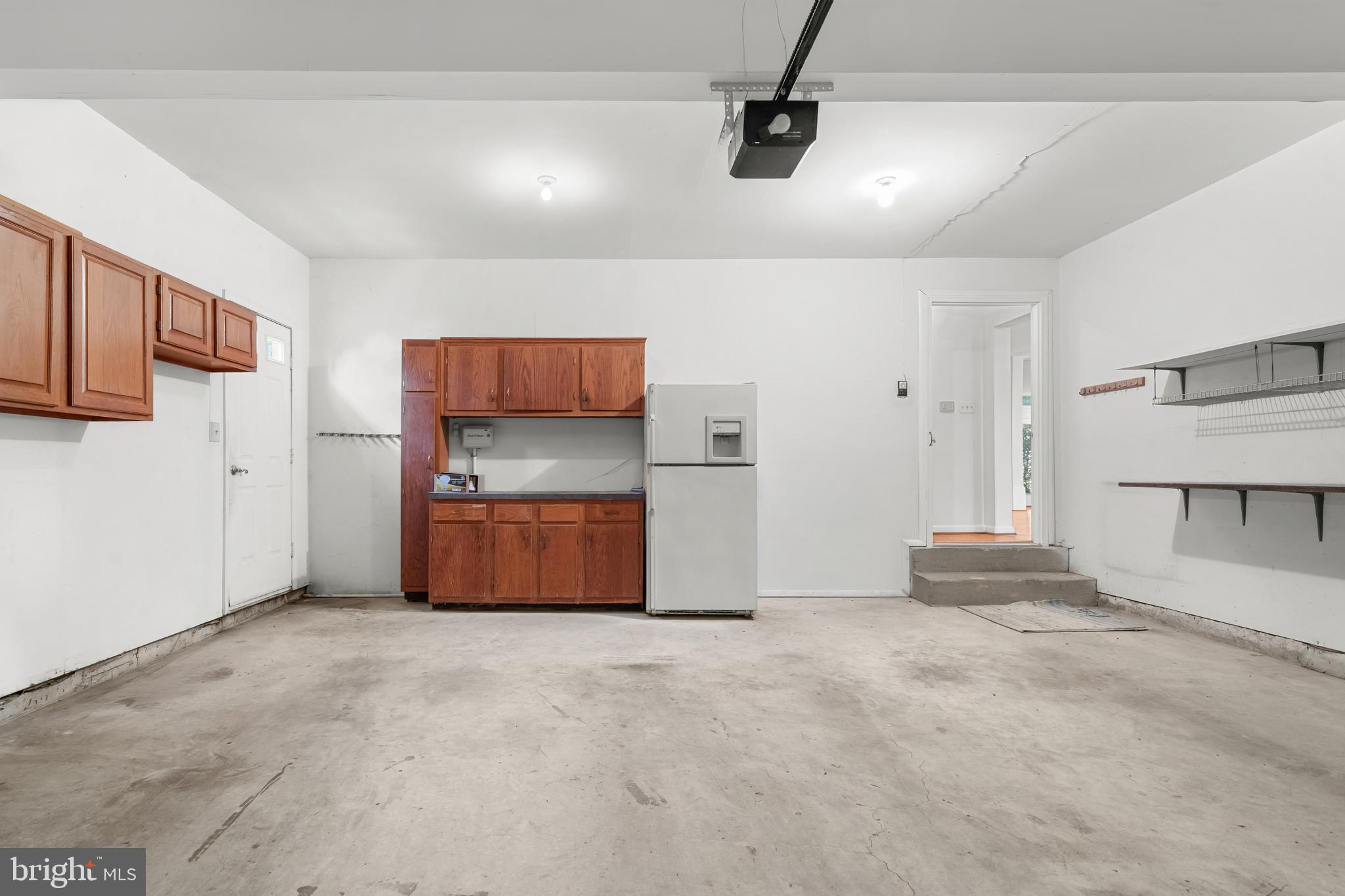 WALNUT HILL ESTATES - Residential