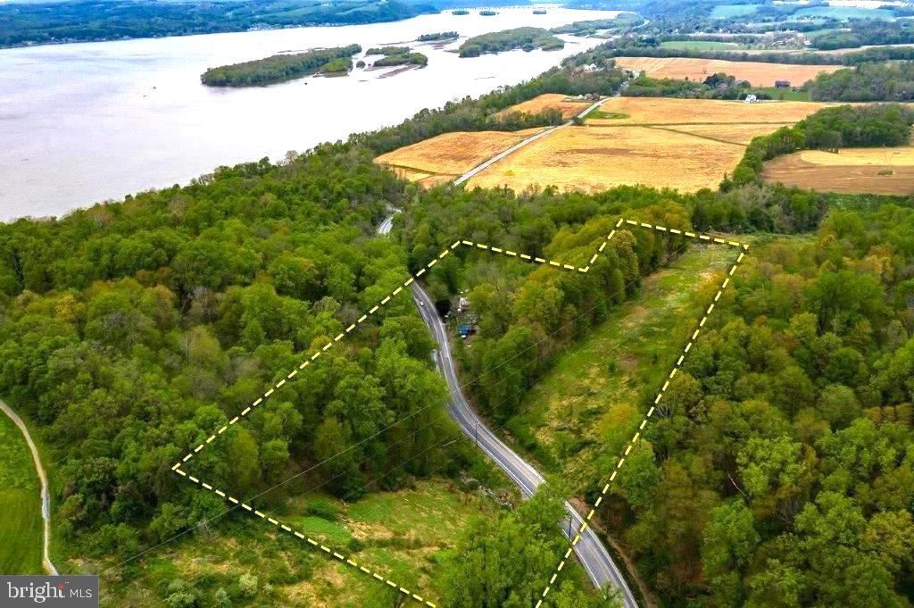 Photo of 2500 River Road, Washington Boro, PA 17582 (MLS # PALA2053748)