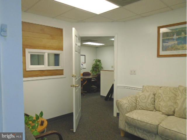 RIVERTOWNE SUITES OFFICE - Commercial Lease