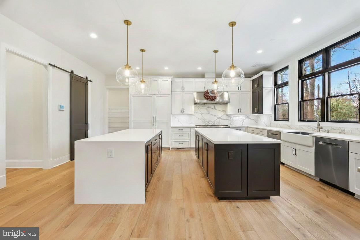 LUXMANOR - Residential