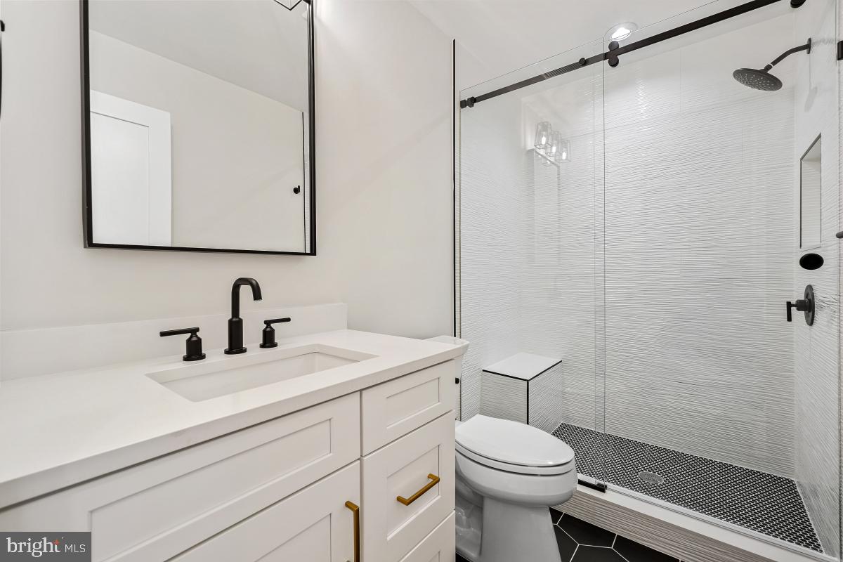 LUXMANOR - Residential