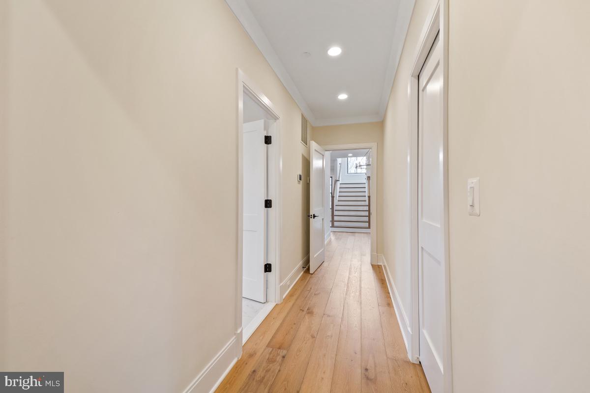 LUXMANOR - Residential