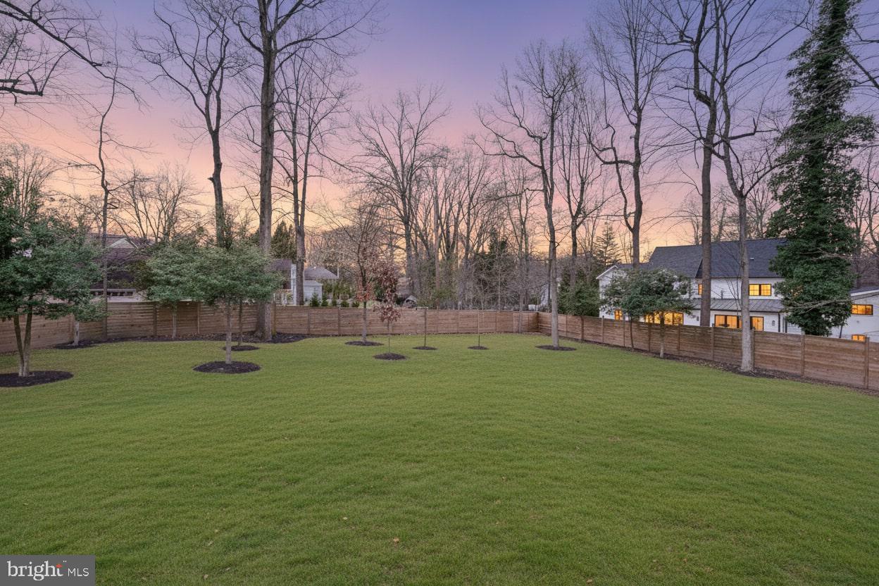 LUXMANOR - Residential