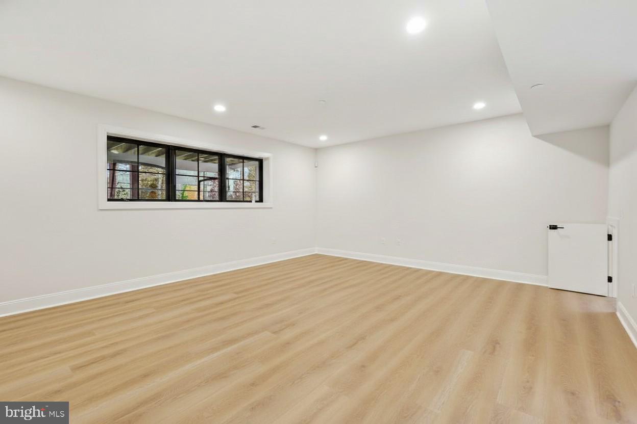 LUXMANOR - Residential