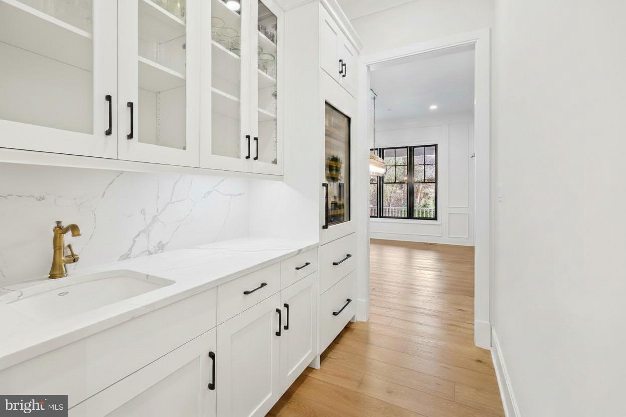 LUXMANOR - Residential