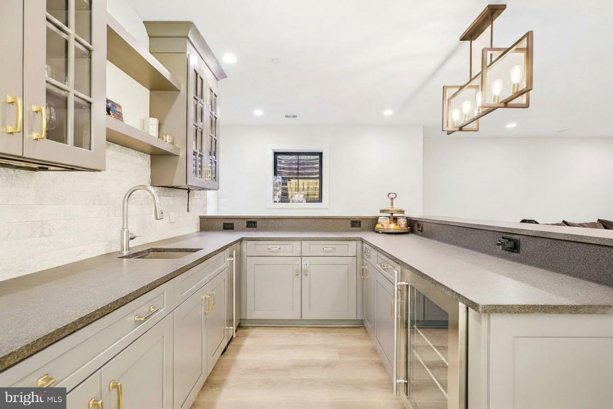 LUXMANOR - Residential