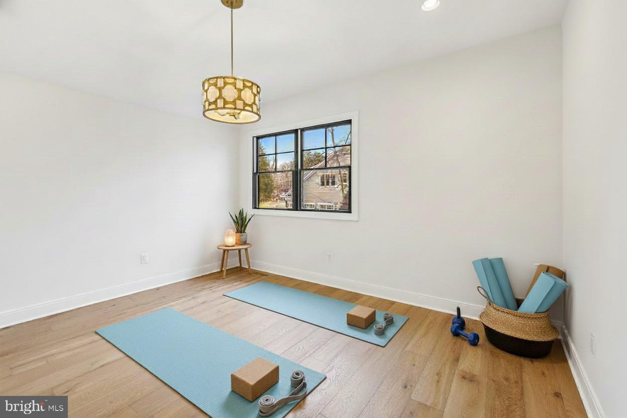 LUXMANOR - Residential