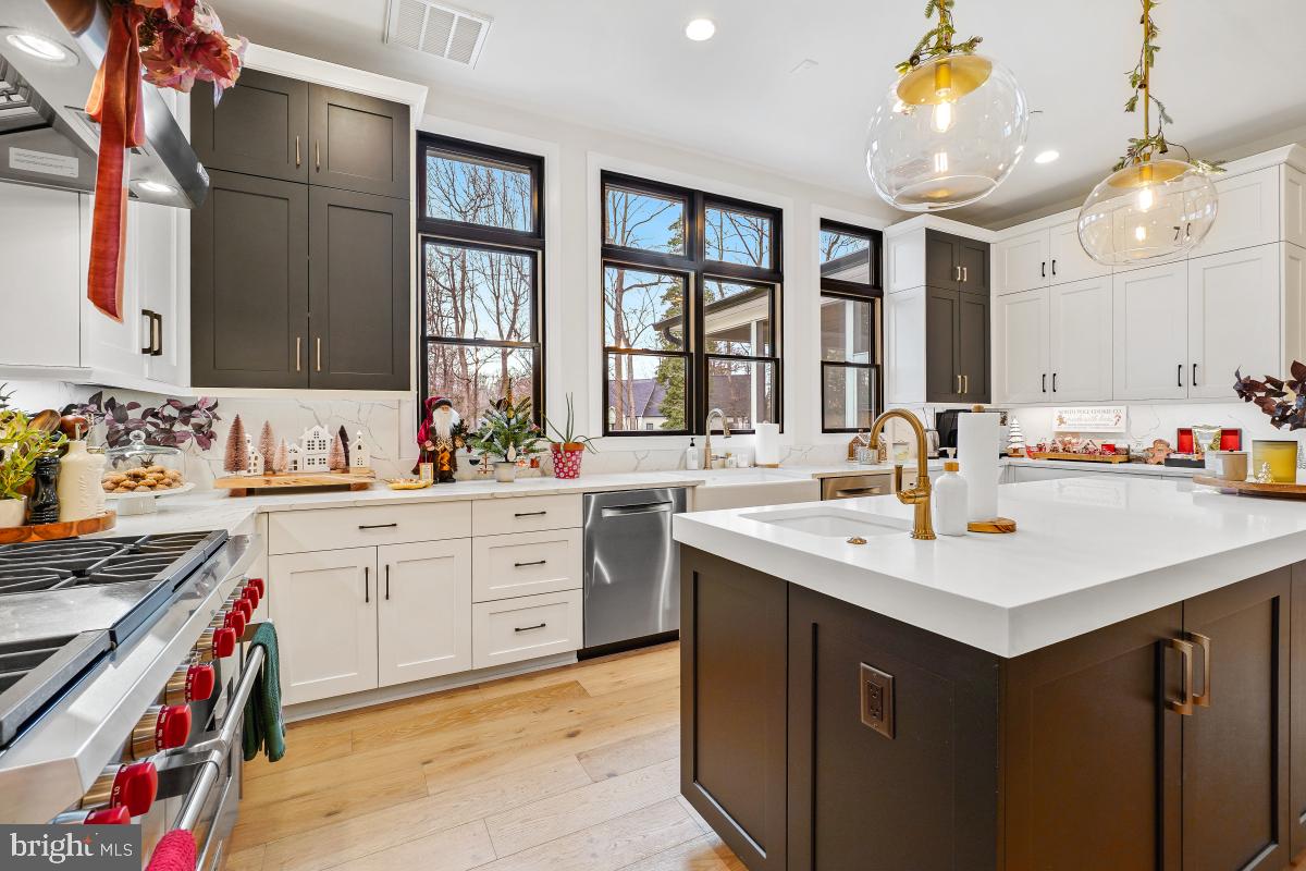 LUXMANOR - Residential