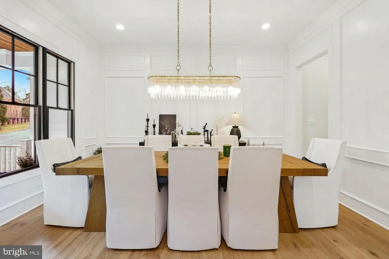 LUXMANOR - Residential