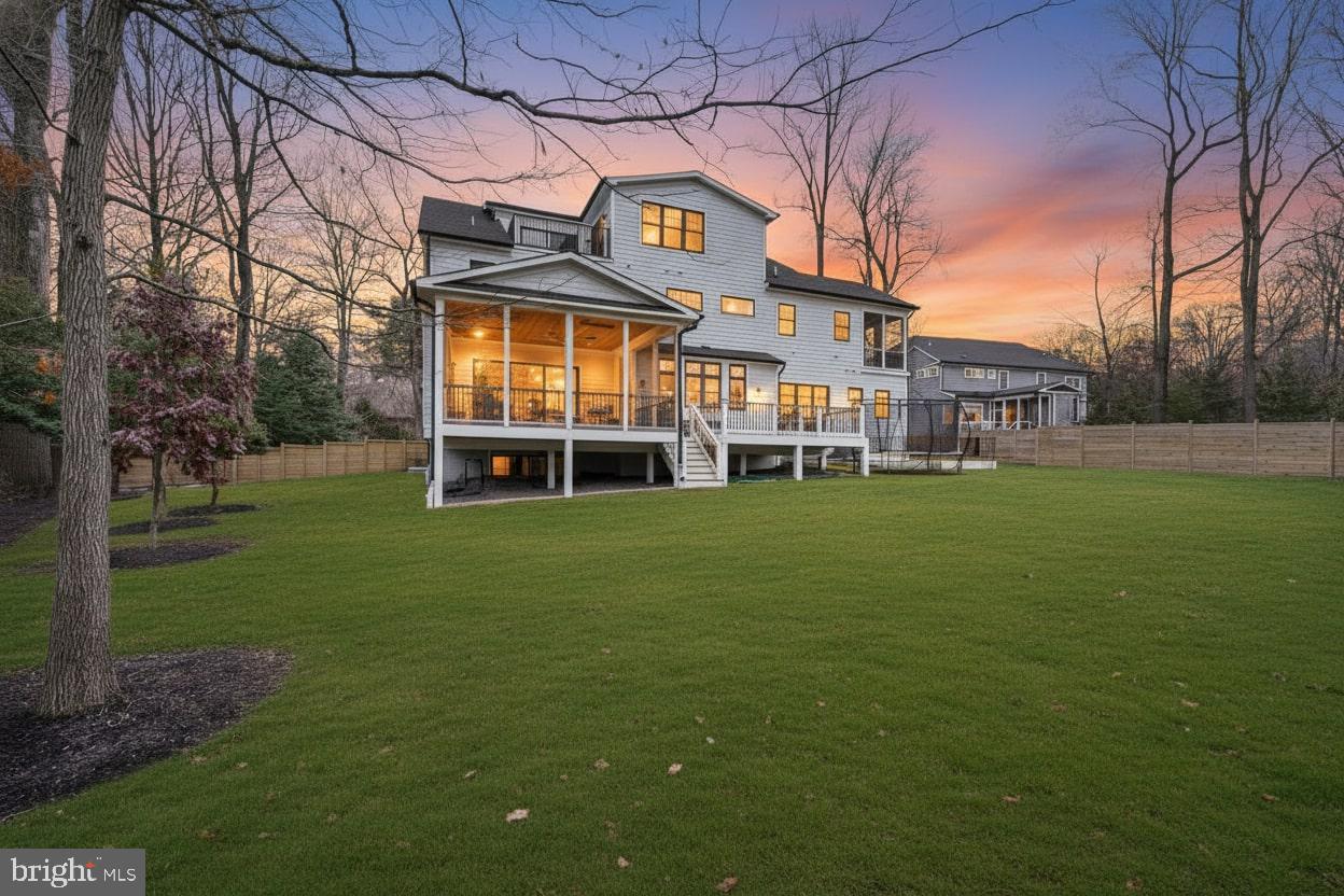 LUXMANOR - Residential