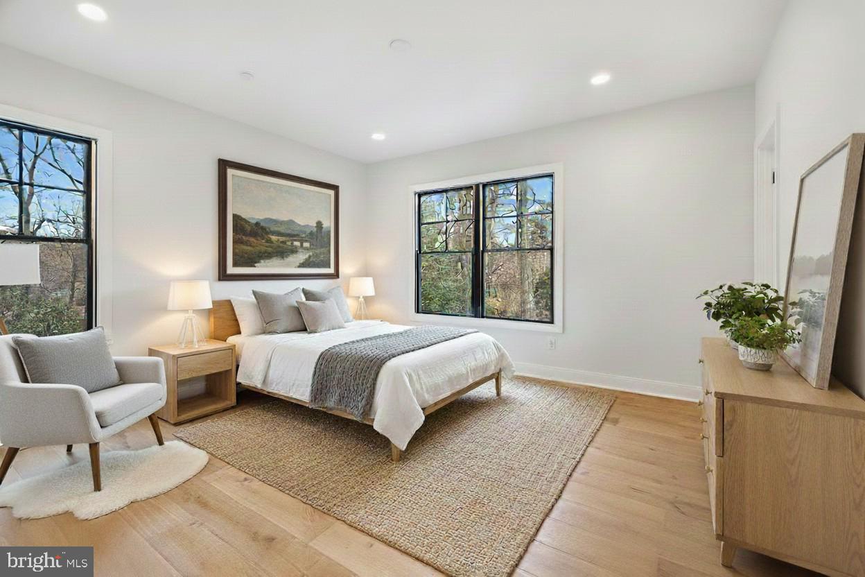 LUXMANOR - Residential