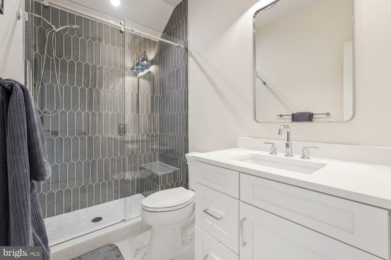 LUXMANOR - Residential