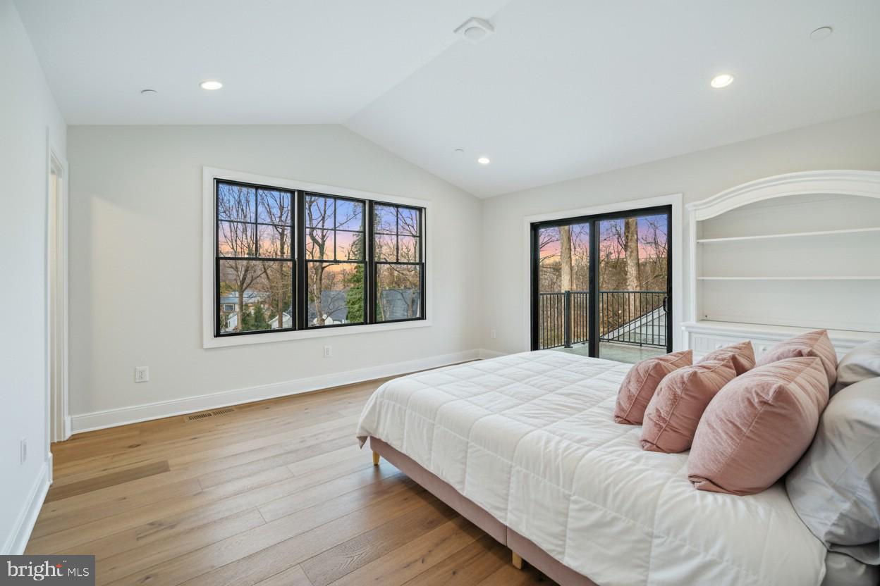 LUXMANOR - Residential