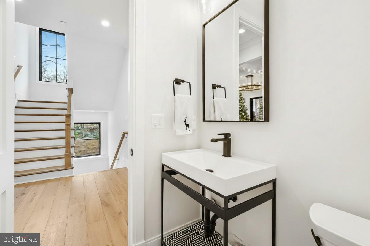 LUXMANOR - Residential