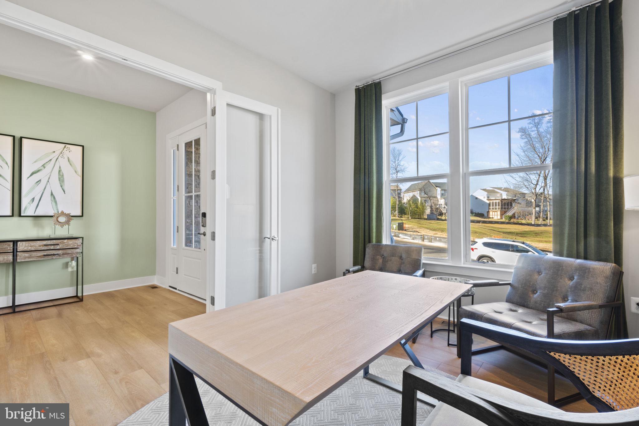 WHITE OAKS FARM - Residential