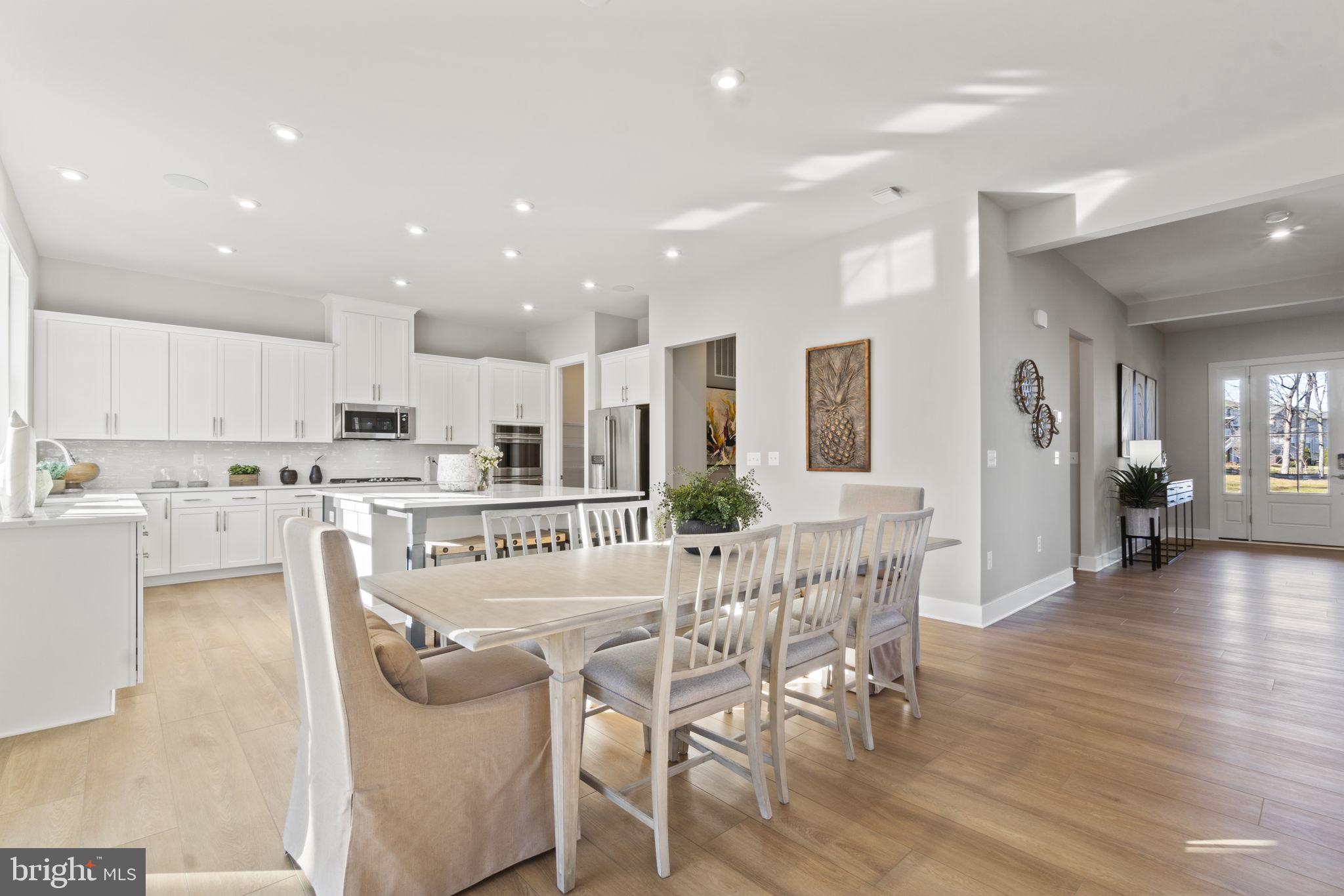 WHITE OAKS FARM - Residential