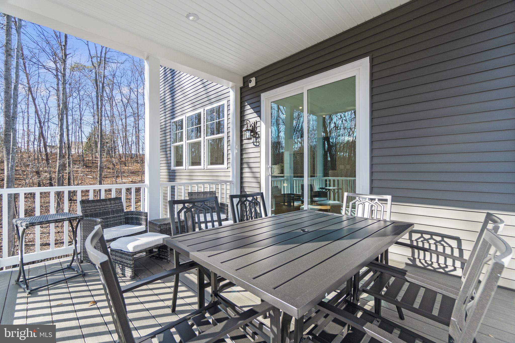 WHITE OAKS FARM - Residential