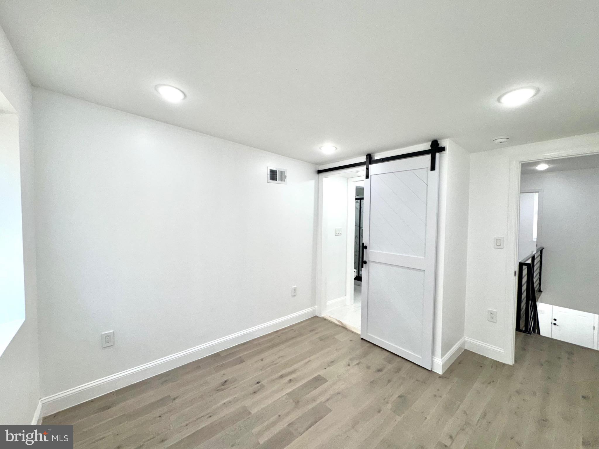 PHILADELPHIA (SOUTH) - Residential