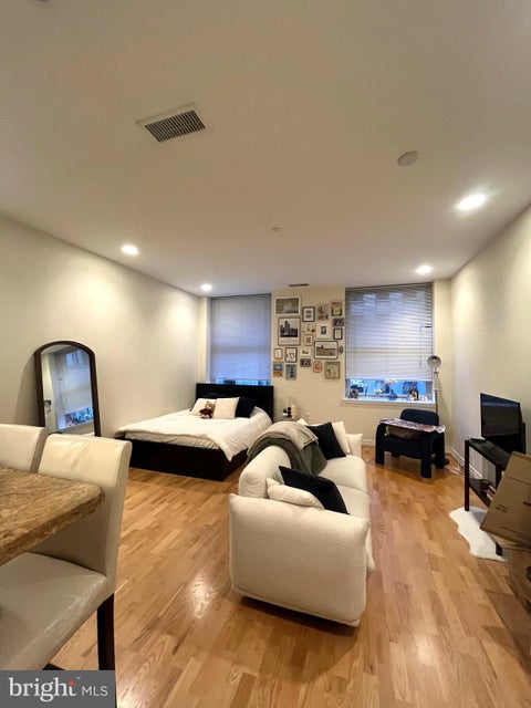 Condo For Sale - 1600 Arch Street #1510<br/> PHILADELPHIA, PA 19103
