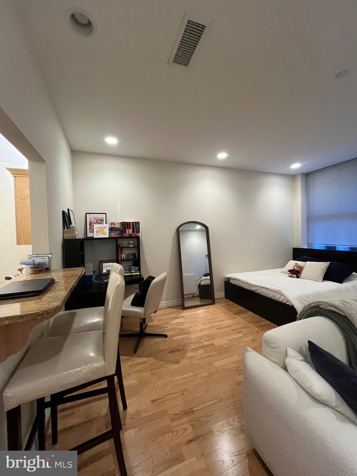 1600 ARCH STREET 1510