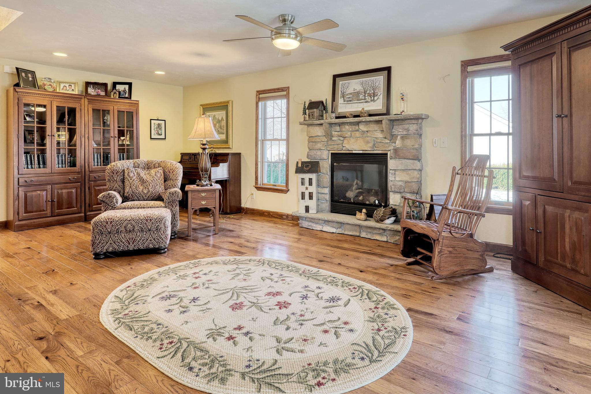 LITTLESTOWN - Residential