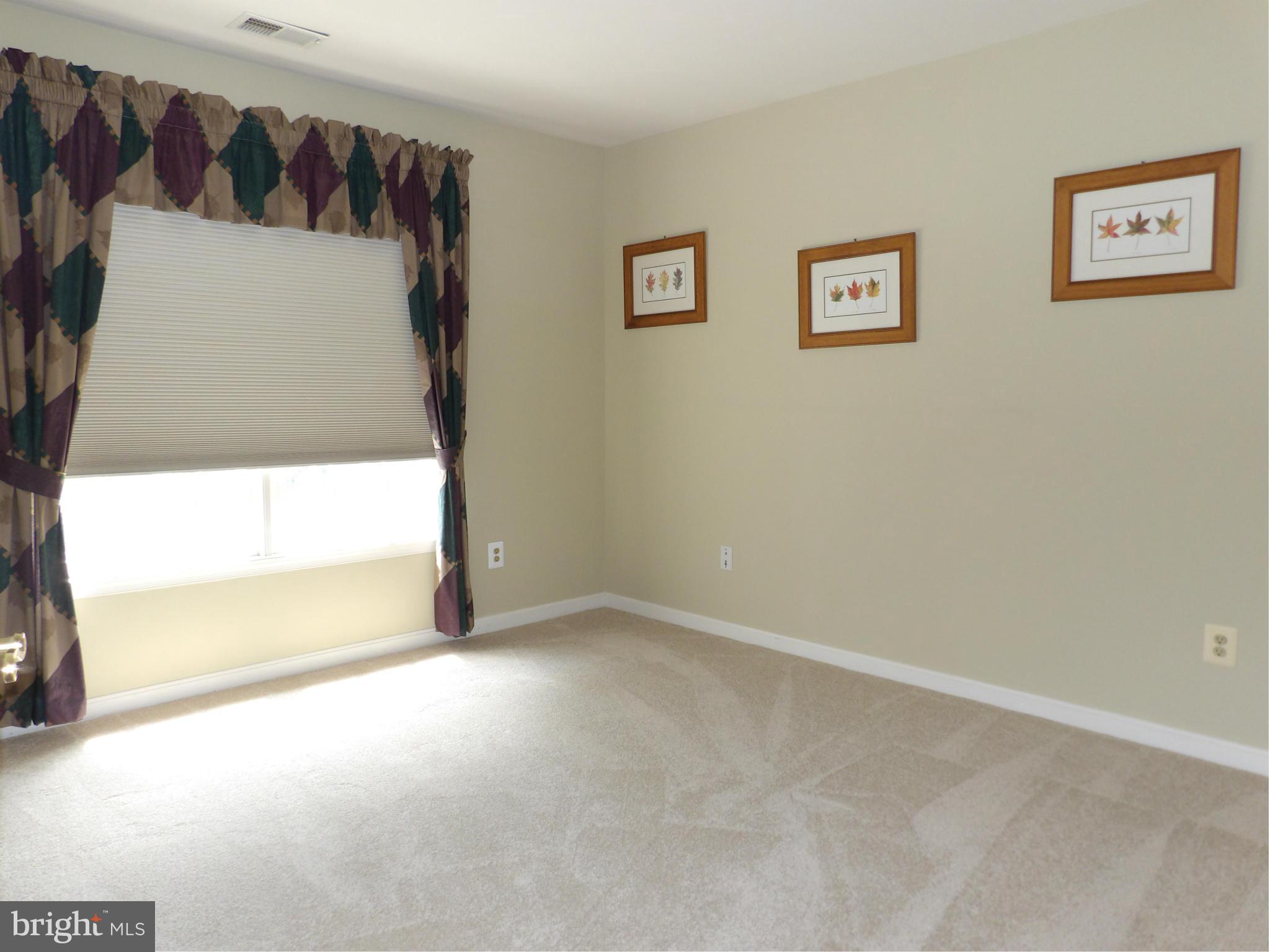 CAMBERLEY EAST - Residential