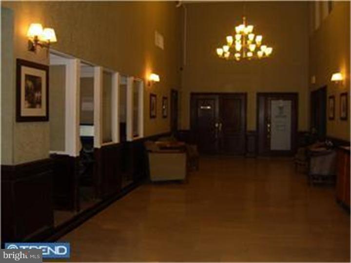 AVENUE OF THE ARTS - Residential Lease