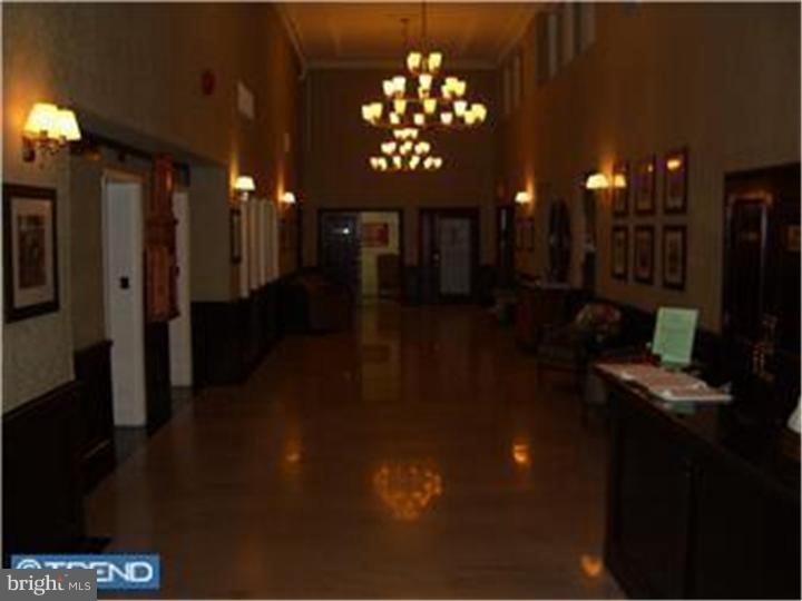 AVENUE OF THE ARTS - Residential Lease