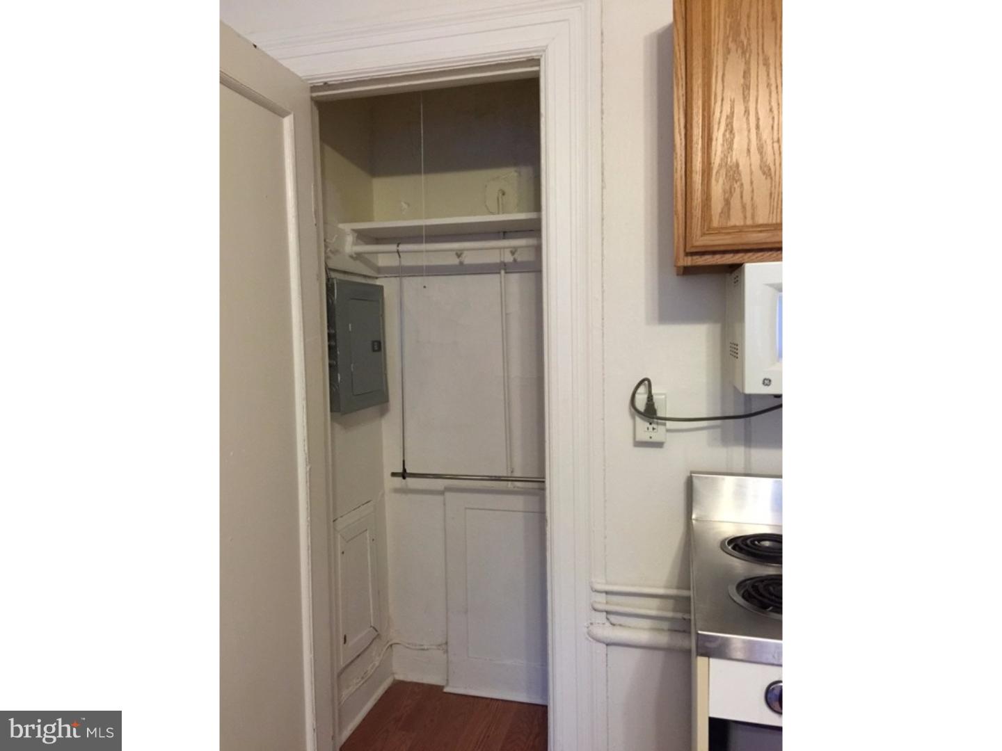 AVENUE OF THE ARTS - Residential Lease