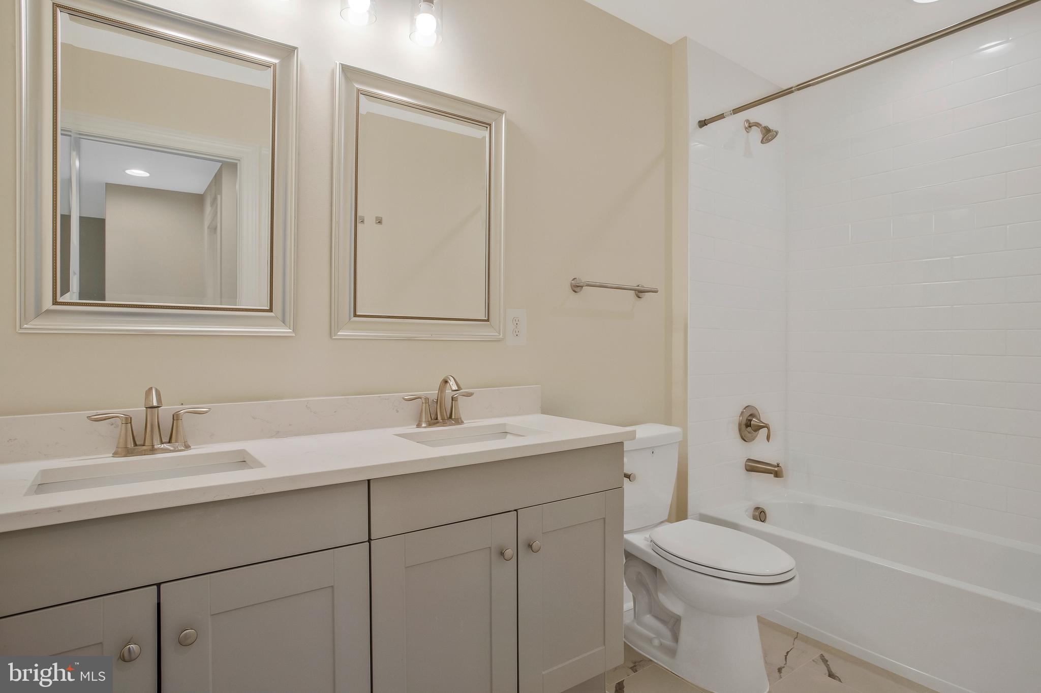 HARWOOD PARK - Residential