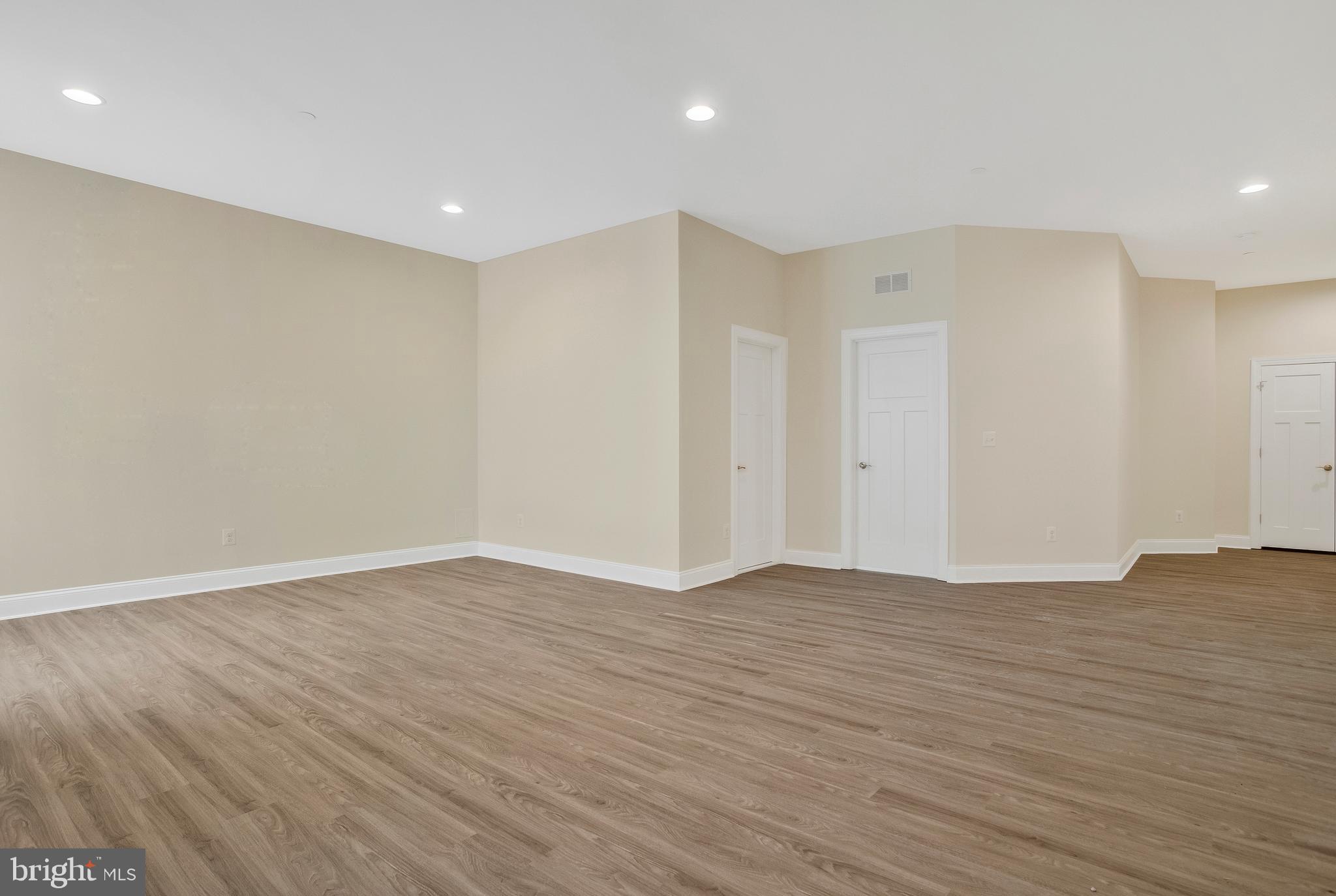 HARWOOD PARK - Residential