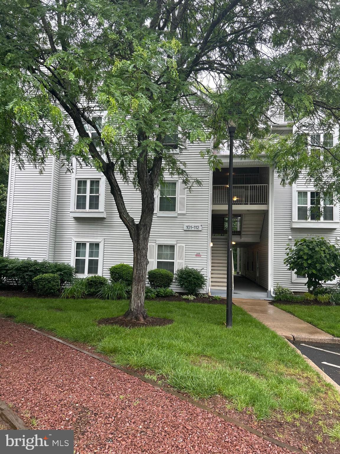 ASHTON CONDO - Residential