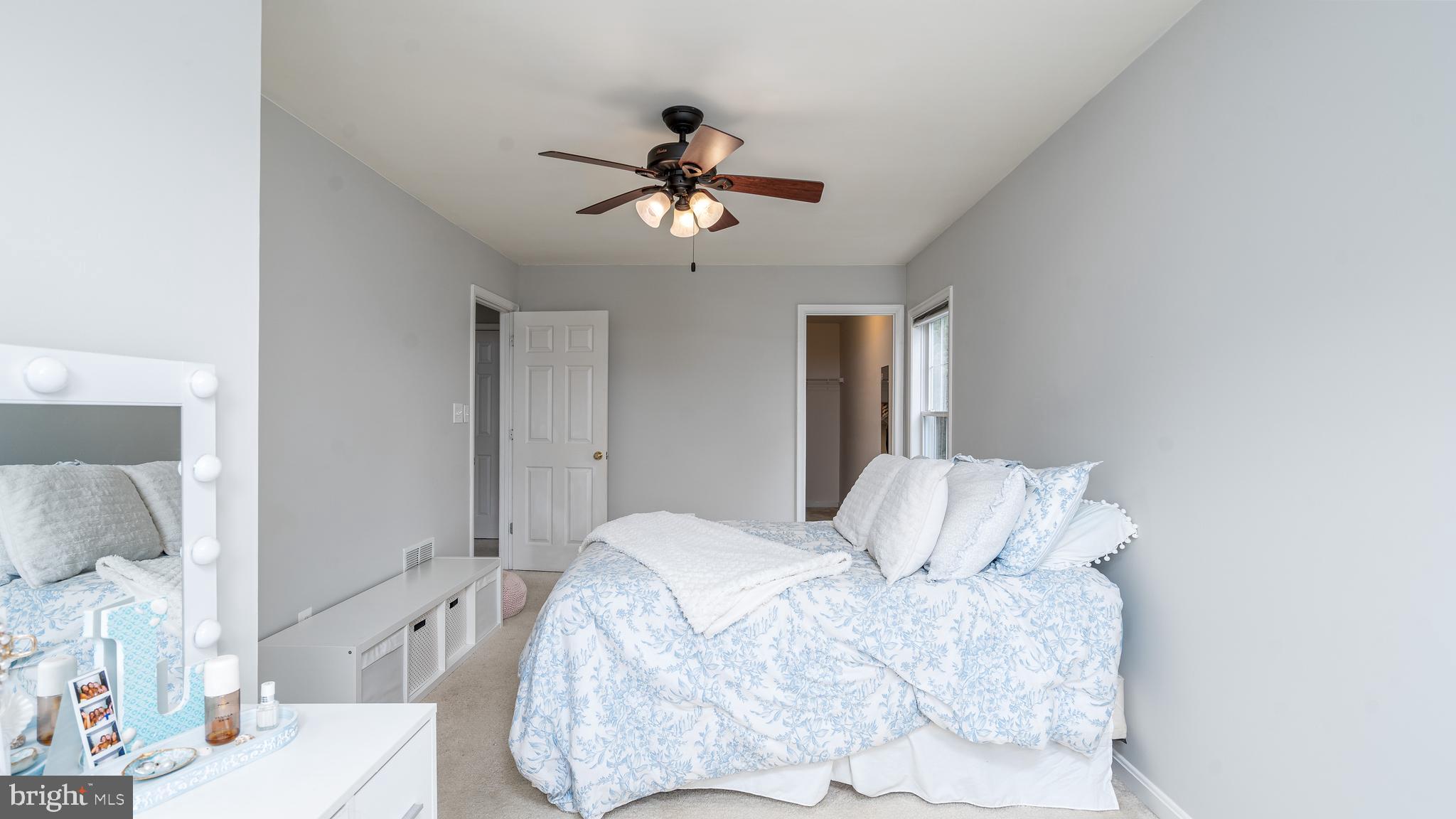 SOUTH RIDING - Residential