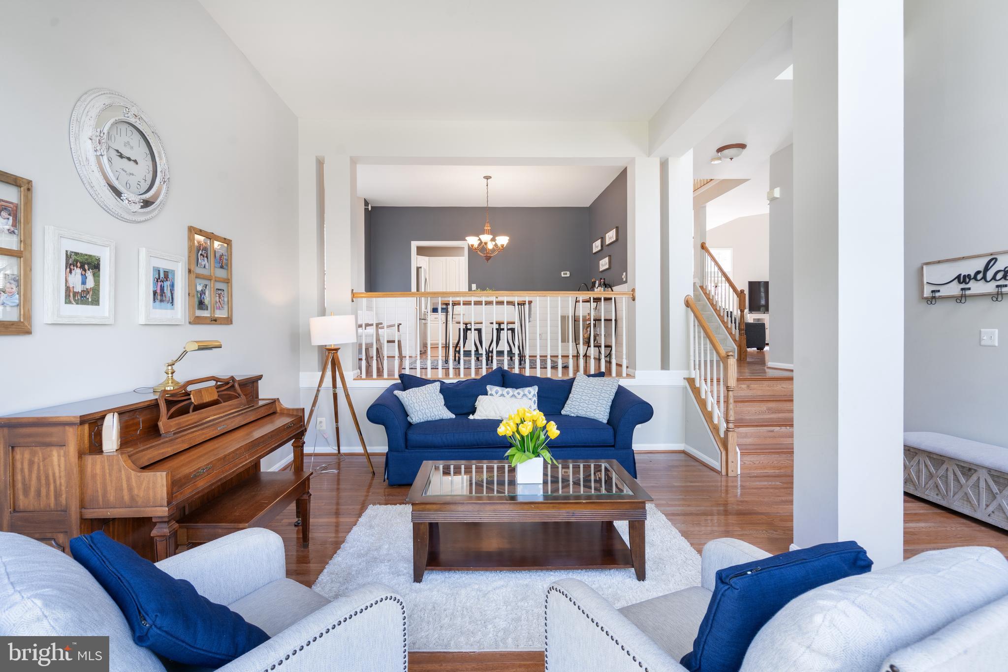 SOUTH RIDING - Residential