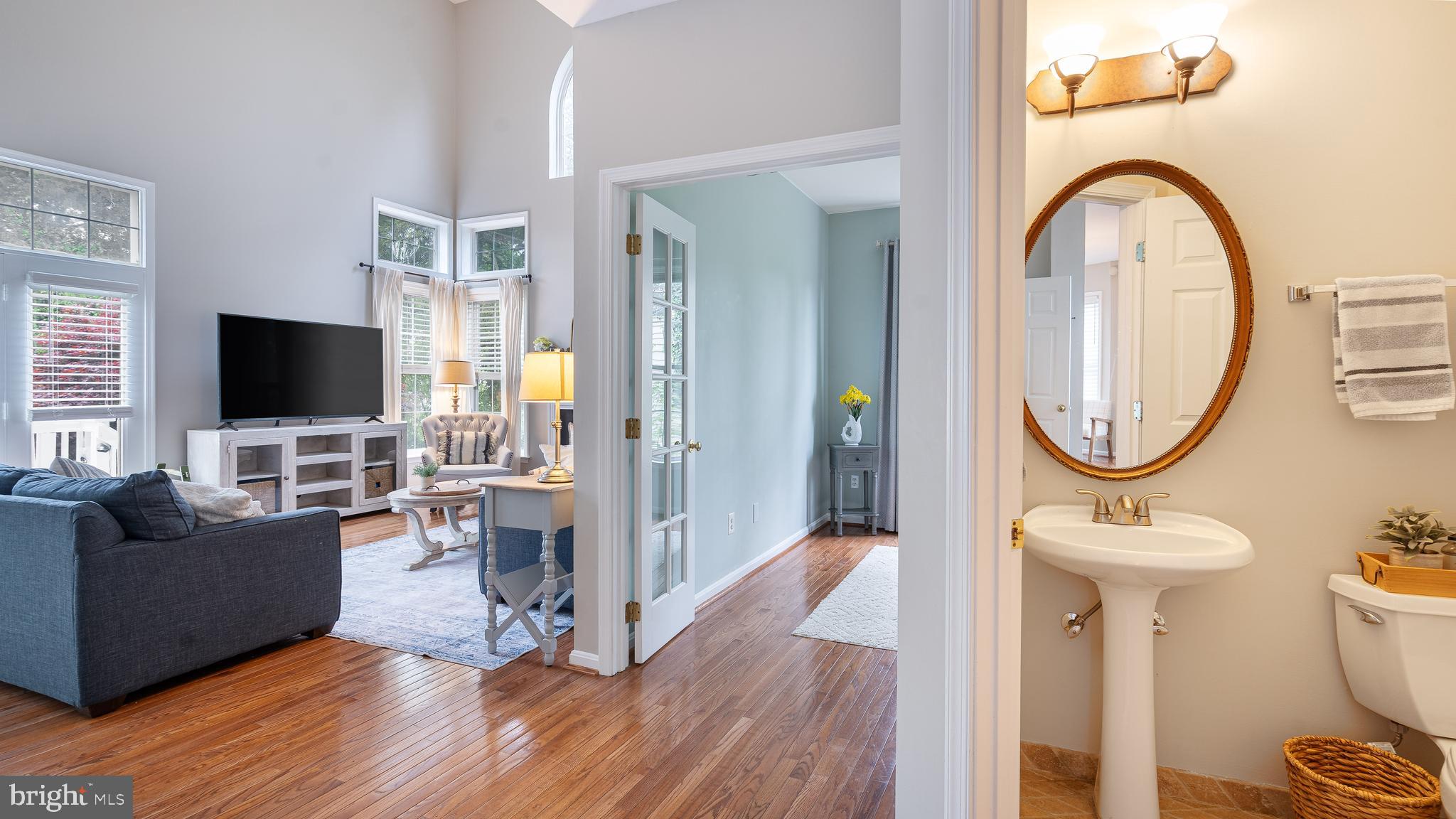 SOUTH RIDING - Residential